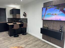 Luxury Flat in Uxbridge