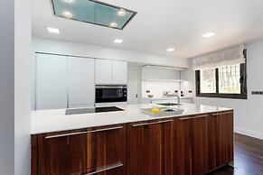 Genteel Home Venalmar Terrace