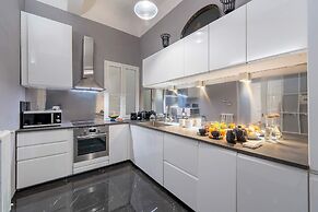 Genteel Home Biblioteca Nazionale