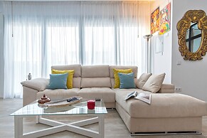 Genteel Home Castilla Terrace