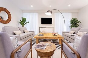 Genteel Home Teatro Gongora