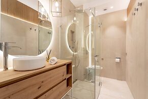 Genteel Home Chicarreros