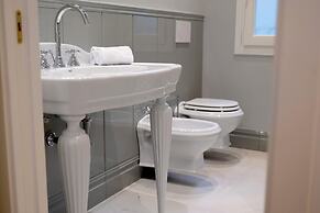 Genteel Home Giraldi