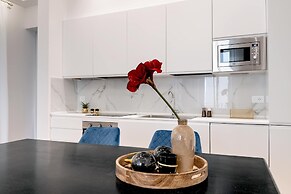 Genteel Home Giraldi