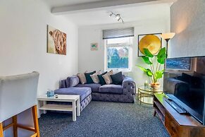 Rayleigh Retreat-spacious Family 3 Bed Apartment