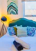 Rayleigh Retreat-spacious Family 3 Bed Apartment