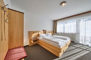 Hotel Garni Tirol