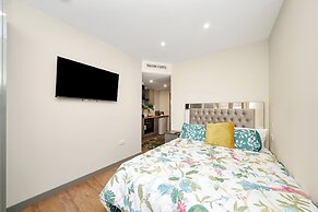Hotel Apartment in Ilford