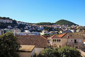 Hedera Estate, Hedera A37