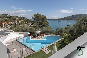 Hotiday Room Collection - Porto Venere