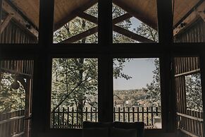 Cabane de la Saône by Lyon Country House