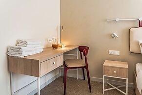 Travi Boutique By Holi