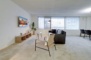 Crystal City Apt Close to Airport