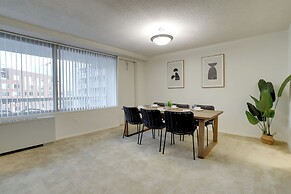 Crystal City Apt Close to Airport