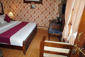 Theharav Resort