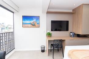 Piscina- academia- AC - Brazilian Corner