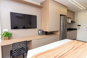 Piscina- academia- AC - Brazilian Corner