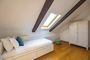 Un Terrazzo Panoramico su Napoli