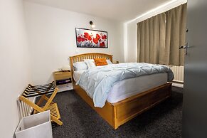 Norwich - House - Sleeps 7 - Parking - Garden