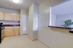 Modern Apartment with Top Amenities