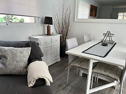 Lovely 4-bed Cottage in Las Chapas Marbella