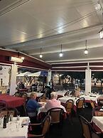 Lovely 4-bed Cottage in Las Chapas Marbella