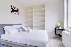 Comfortable Apt in Crystal City