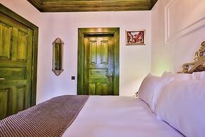 Emerald Mansion Hotel