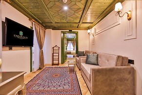 Emerald Mansion Hotel