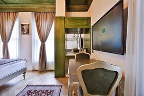 Emerald Mansion Hotel