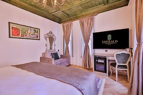 Emerald Mansion Hotel