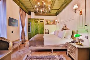 Emerald Mansion Hotel