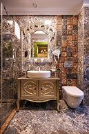 Emerald Mansion Hotel