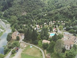 Camping Château de l'Hom