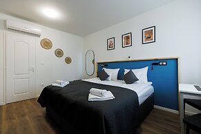Safari Hotel
