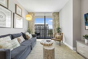 Downtown Doral Condo w-Free Parking