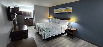 HomeTowne Studios LaGrange