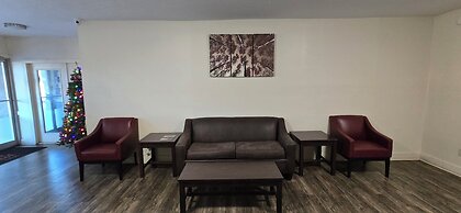 HomeTowne Studios LaGrange