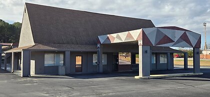 HomeTowne Studios LaGrange