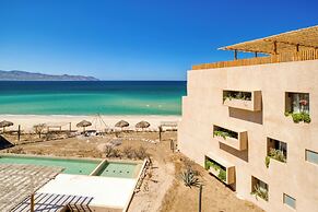 Amina Wind Resort by Tasman