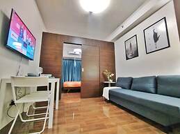 CitySkyline View 53F-Air Residences