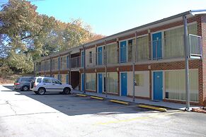 Volunteer Inn at Church Hill