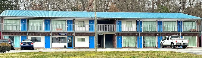 Volunteer Inn at Church Hill