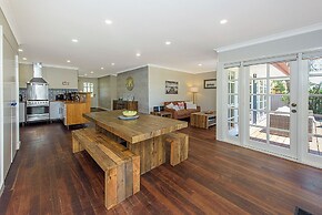 Willmott Beach House