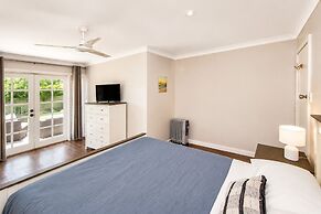 Willmott Beach House