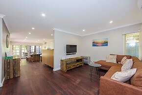 Willmott Beach House