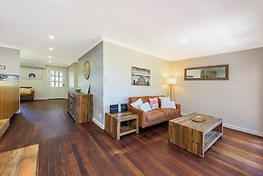 Willmott Beach House