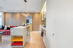 Mövenpick Suites - Downtown Toronto