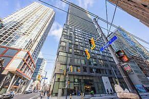 Mövenpick Suites - Downtown Toronto