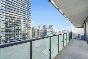 Mövenpick Suites - Downtown Toronto